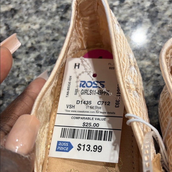 Self Esteem Cream and Gold Floral Kids Dress Shoes - Picture 2 of 3